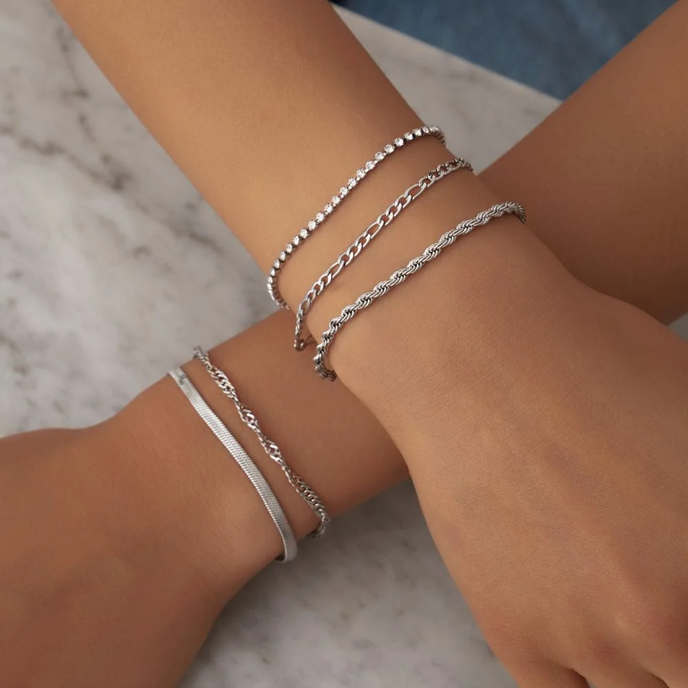 Dainty Figaro Bracelet - Image 5
