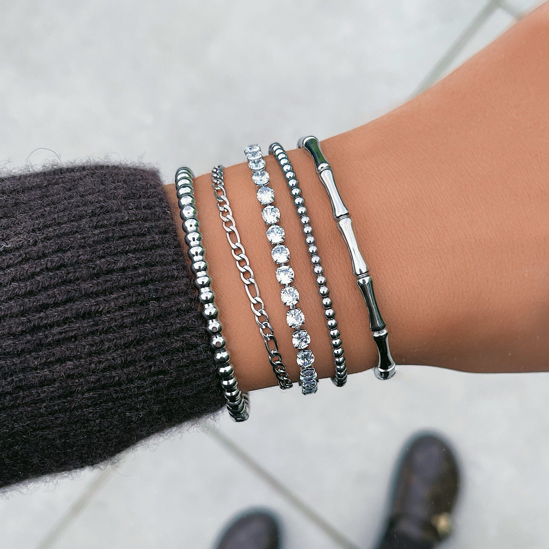 Dainty Figaro Bracelet - Image 4