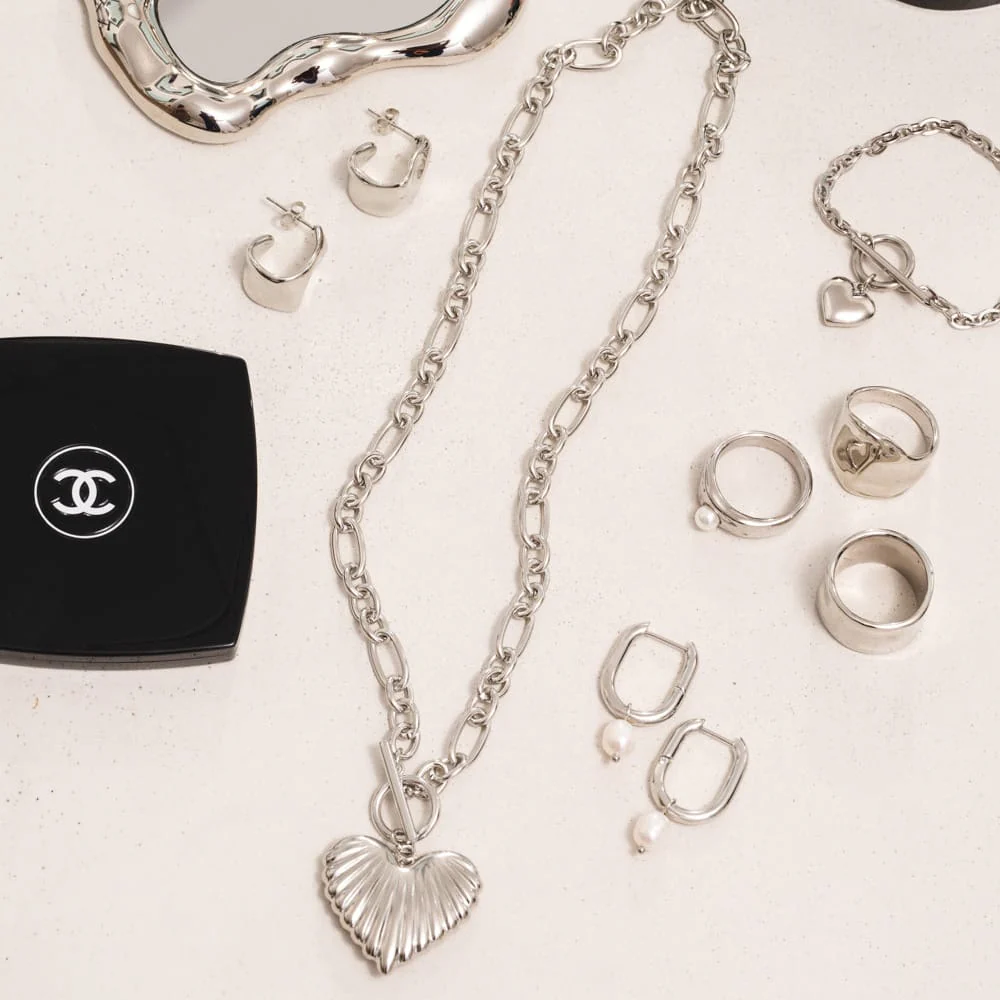 Blush TBar Necklace - Image 3