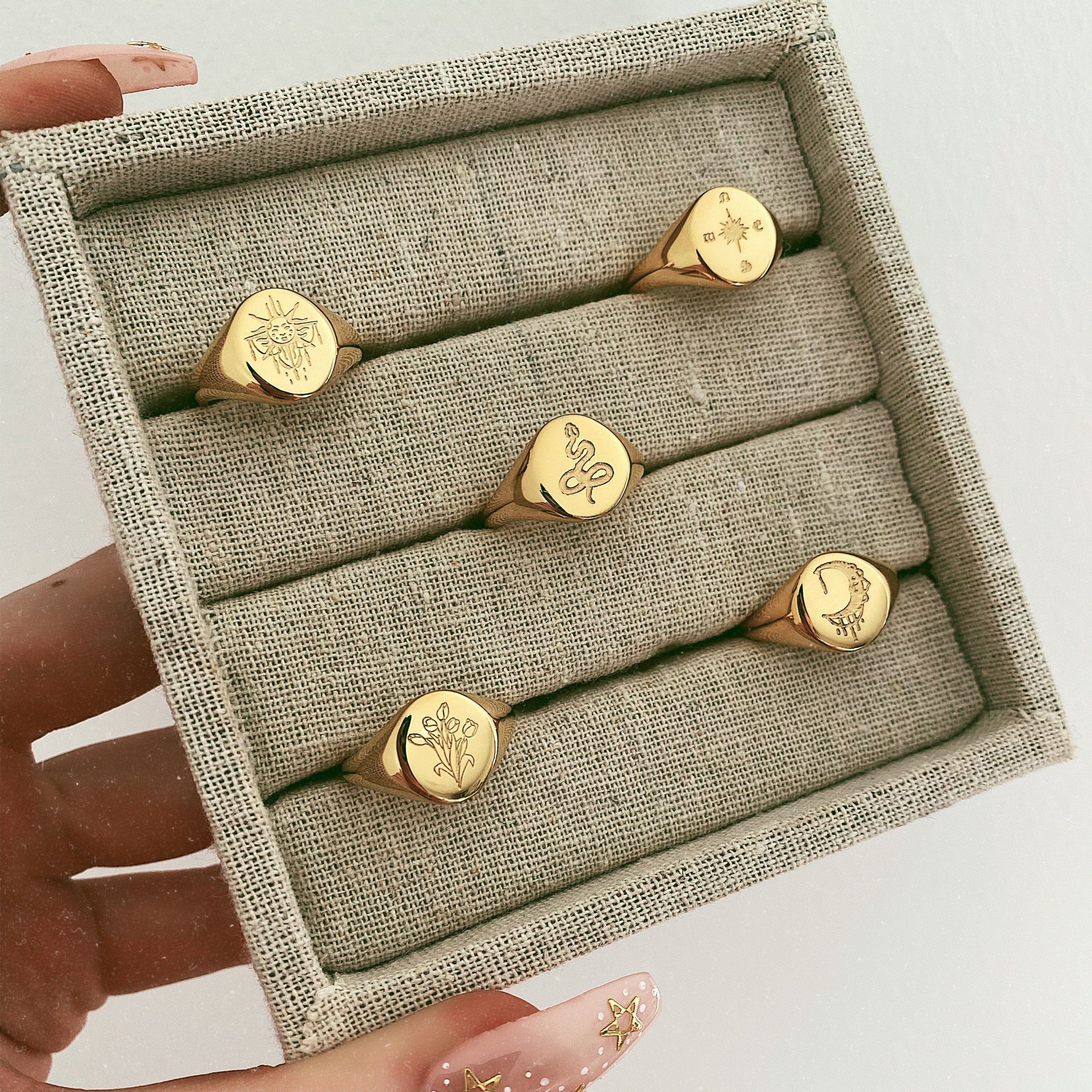 Tulips Signet Ring - Image 7